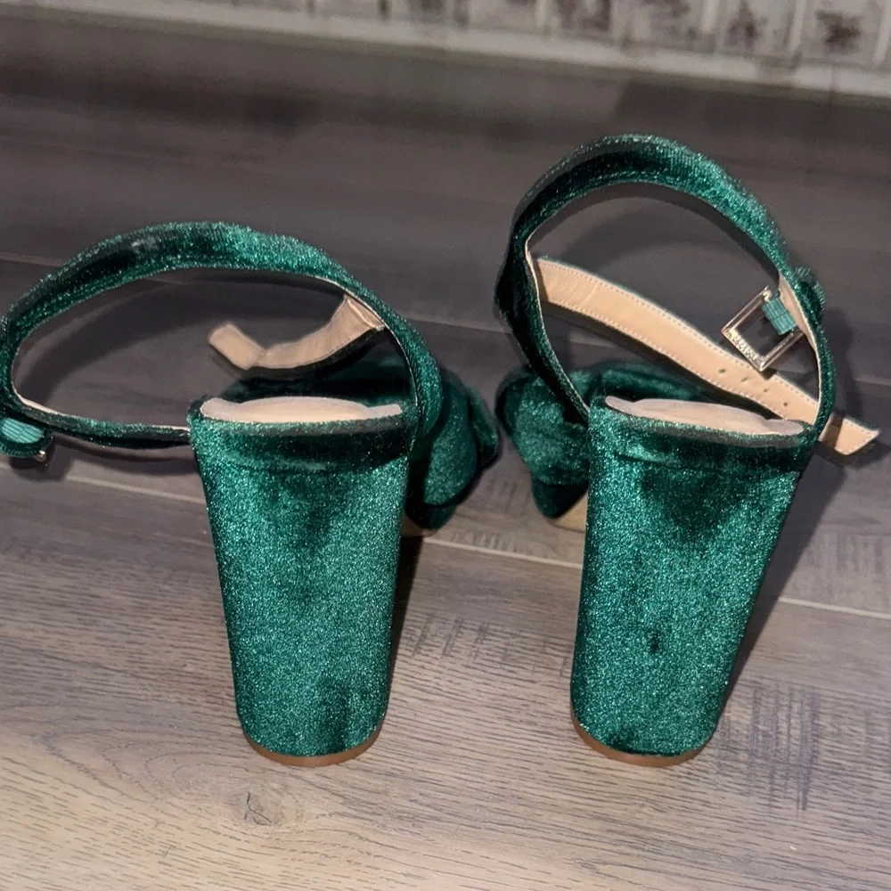 LOFT Emerald Green Velvet Platform Heels with Bow